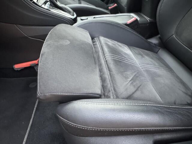 Opel ASTRA 1.4 Ultimate Sportstoelen, alcantara