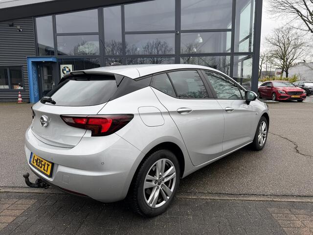 Opel ASTRA 1.4 Launch Elegance | AUTOMAAT | AGR STOELEN | CAMERA | STOEL- & STUURWIELVERWARMING | NAVIGATIE | GOED ONDERHOUDEN | AFNEEMBARE TREKHAAK | INCL. 12 MND BOVAG GARANTIE