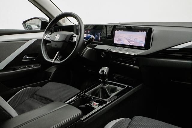 Opel ASTRA 1.2 110pk Business Edition AGR stoel/ Stuur-stoelverwarming/ Navigatie/ Camera/ Dab/ Carplay/ Full led