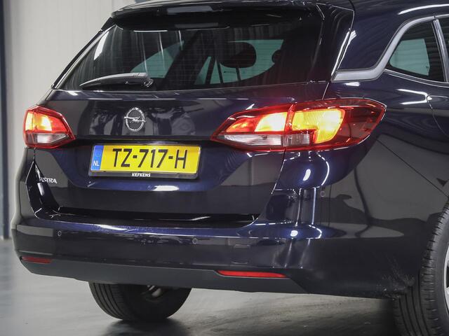 Opel ASTRA ST 105PK Online Edition | 1ste eigenaar | AppleCarplay/AndroidAuto | Climate Control | Cruise Control | Bluetooth | Parkeersensoren | Navigatie | Armsteun | Isofix | Privacy Glass |