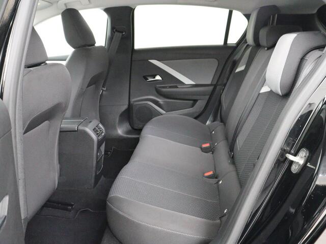 Opel ASTRA 1.6 Hybrid Business Edition | Stoelverwarming | Adaptive cruise | Navigatie | Camera | Full LED | Stuurverwarming | Bluetooth | Climate control | Comfortstoelen | PHEV | Plug In