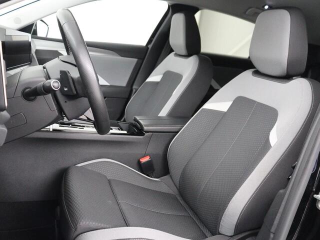 Opel ASTRA 1.6 Hybrid Business Edition | Stoelverwarming | Adaptive cruise | Camera | Stuurverwarming | Carplay | Navigatie | Full LED | 17'' | Climate control | PHEV | Plug In