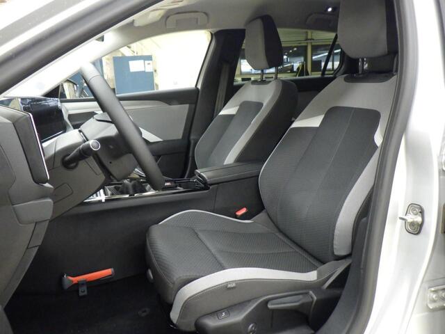 Opel ASTRA Sports Tourer 1.2 Turbo Business Edition Winterpakket