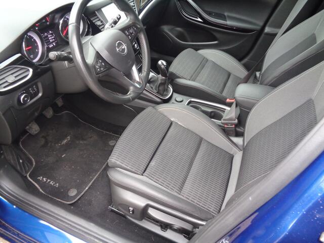 Opel ASTRA Sports Tourer 1.2 Business Elegance Ecc, Cruise, Navigatie, PDC v+a, carplay, half leer