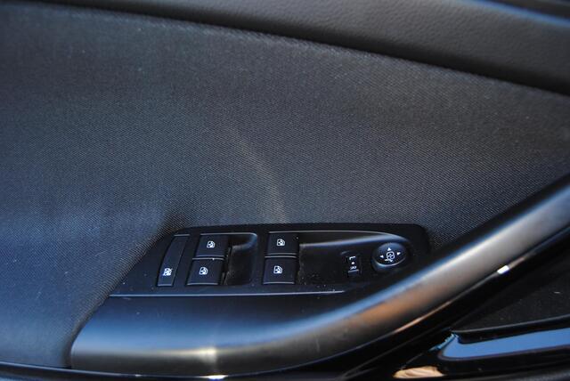 Opel ASTRA Sports Tourer 1.4 Innovation AUTOMAAT, Trekhaak , Navigatie