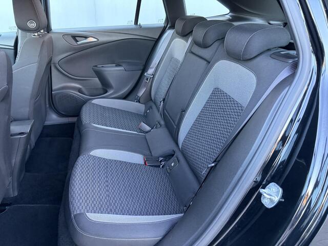 Opel ASTRA Sports Tourer 1.2 Business Executive / Achteruitrijcamera / Navigatie / Apple Carplay & Android Auto / All season banden / DAB