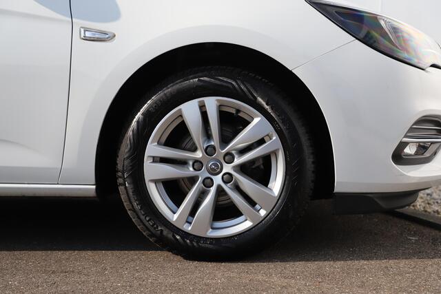 Opel ASTRA Sports Tourer 1.2 Business Edition Trekhaak 110PK Navigatie 16 inch LMV Carplay Android Airco Cruise Control