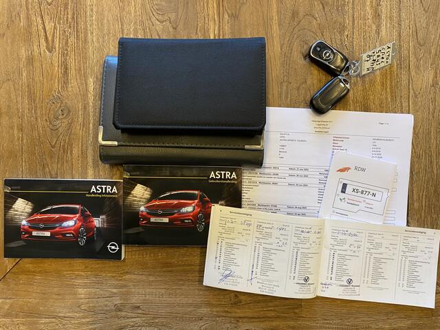Opel ASTRA Sports Tourer 1.0 Innovation 156Dkm, Leer, Clima, Navi, CC,PDC, LM, Trekh, nw. APK - Inruil Mogelijk -