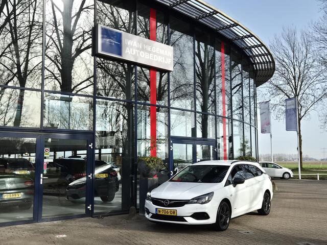 Opel ASTRA Sports Tourer 1.2 Design & Tech | Climate Control | Cruise Control | Navigatie | Licht metalen velgen | Apple Carplay