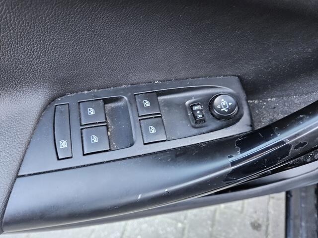 Opel ASTRA 1.0 Business Executive