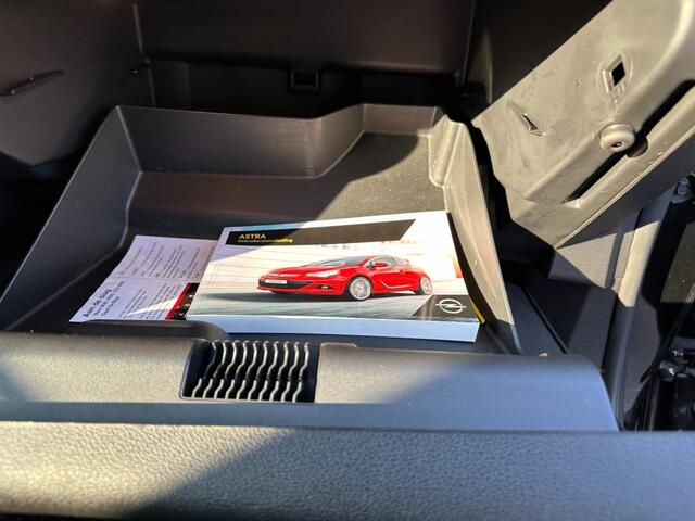 Opel ASTRA 1.4 T GTC Black Edition Clima Leder Trekhaak