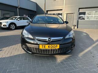 opel-astra-1.4-t-gtc-black-edition-
