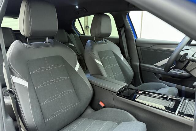 Opel ASTRA 1.6 Turbo Plug In Hybrid GS | Elektrische stoel + geheugenfunctie | 18'' lichtmetalen velgen | Matrix LED verlichting | Camera | Navigatie | Adaptieve cruise control