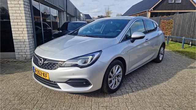 Opel ASTRA 1.2 Turbo Elegance 5DRS / Trekhaak / Camera / Navi / Stoel&Stuur verw. / Parkeersensoren