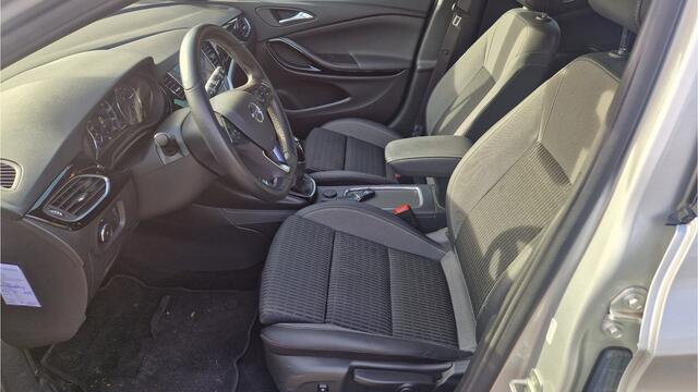 Opel ASTRA 1.2 Turbo Elegance 5DRS / Trekhaak / Camera / Navi / Stoel&Stuur verw. / Parkeersensoren