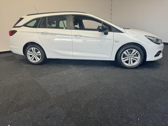 Opel ASTRA Sports Tourer 1.2 Edition