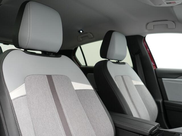 Opel ASTRA 1.6 Business Elegance PHEV 180pk | Adaptive Cruise | 360 Camera | Sportstoelen & Stuur Verwarmd | Apple Carplay | Keyless | LED Koplampen | Navigatie | DAB | Plug In Hybrid