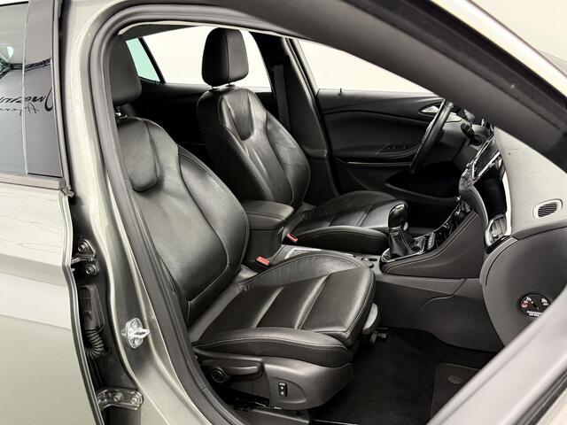 Opel ASTRA 1.4 Innovation | Lederen bekleding | Stoelverwarming | Achteruitrijcamera | Stuurwielverwarming | Apple Carplay/Android Auto |