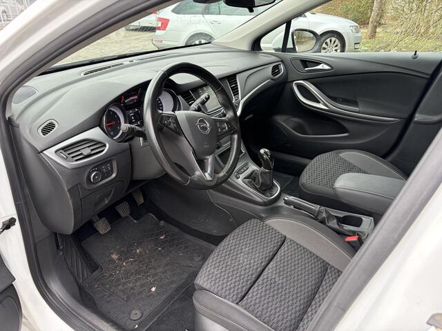 Opel ASTRA Sports Tourer BJR 2021 1.2 111 PK Edition TREKHAAK | AGR STOEL | CARPLAY | PDC | CLIMA | CRUISE