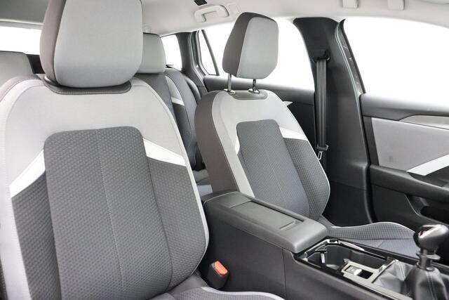 Opel ASTRA Sports Tourer 1.2 Turbo 110pk Edition | Navigatie | Cruise Control | Climate Control | Parkeersensoren | Lichtmetalen velgen