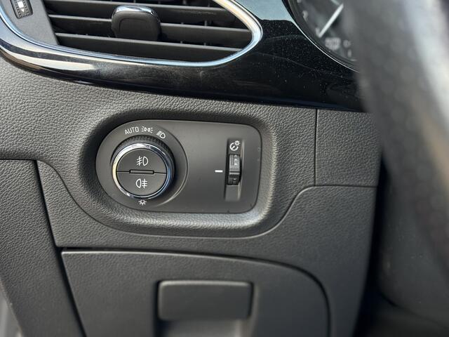 Opel ASTRA Sports Tourer 1.2 Blitz Elegance 61.543!! | Camera | Trekhaak | PDC V+A | Clima | Privacy Glas | LED | RIJKLAARPRIJS INCL 12 MAANDEN GARANTIE EN BEURT