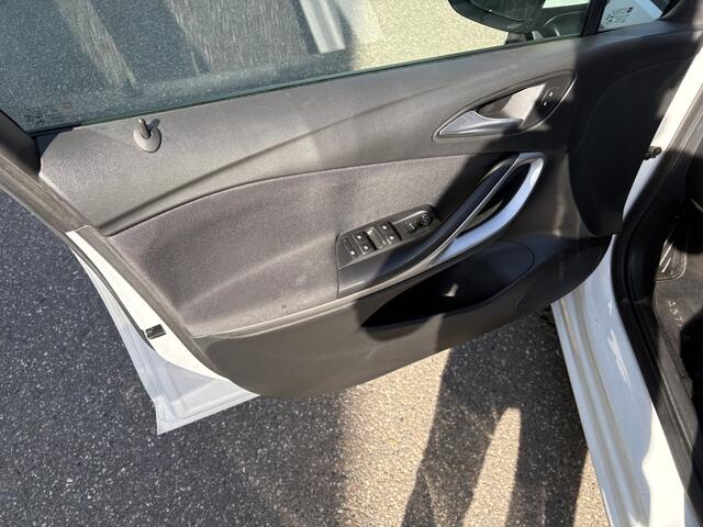 Opel ASTRA Sports Tourer 1.0 Turbo Online Edition / NAVI / AIRCO / CRUISE