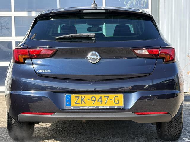 Opel ASTRA 1.0 Turbo 120 Jaar Edition 105pk | Apple Carplay/Android Auto | Cruise control | Dab | Electronic climate control | Navigatiesysteem full map | Parkeersensor voor en achter | Zeer nette auto!