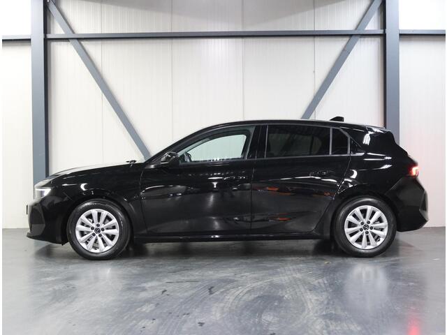 Opel ASTRA 130PK Edition | AppleCarplay/AndroidAuto | Stuur/Stoelverwarming | Camera | LED lampen | Navigatie | Climate Control | Adaptieve Cruise Control | Isofix | Privacy Glass | Parkeersensoren |