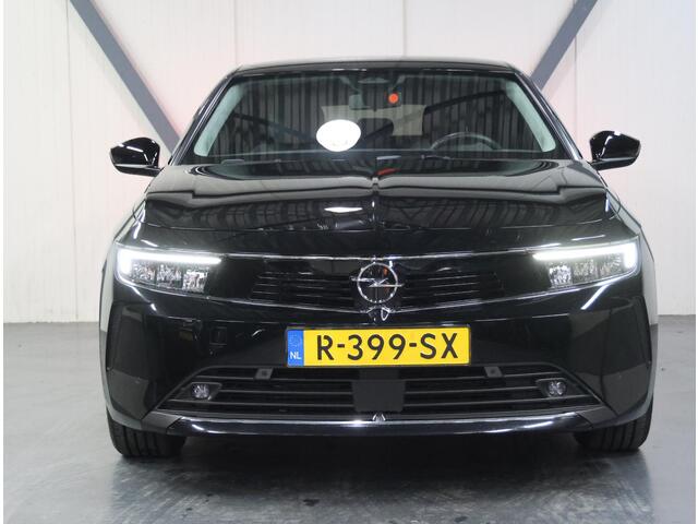 Opel ASTRA 130PK Edition | AppleCarplay/AndroidAuto | Stuur/Stoelverwarming | Camera | LED lampen | Navigatie | Climate Control | Adaptieve Cruise Control | Isofix | Privacy Glass | Parkeersensoren |