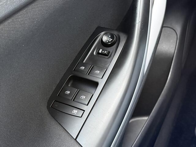 Opel ASTRA Sports Tourer BWJ 2018 1.0 105 PK Online Edition NIEUW BINNEN !!