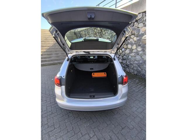 Opel ASTRA Sports Tourer 1.2 Edition Carplay & Android, Camera, Navi, cruise control, park distance, ie eigenaar