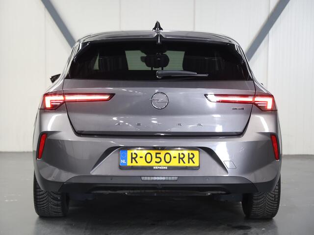 Opel ASTRA 180PK Hybrid Business Edition | 1ste eigenaar | Stuur/stoelverwarming | Camera | 17"LMV | Navigatie | Climate Control | Adaptieve Cruise Control | AppleCarplay/AndroidAuto | Isofix | Privacy Glass | Parkeersensoren |