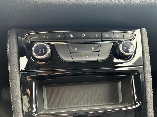 Opel ASTRA Sports Tourer 1.2T 130Pk Elegance | Climate control | Navigatie | Camera | Elektrisch Pakket | Trekhaak | Parkpilot | Alcantara bekleding | LED | AGR Stoelen