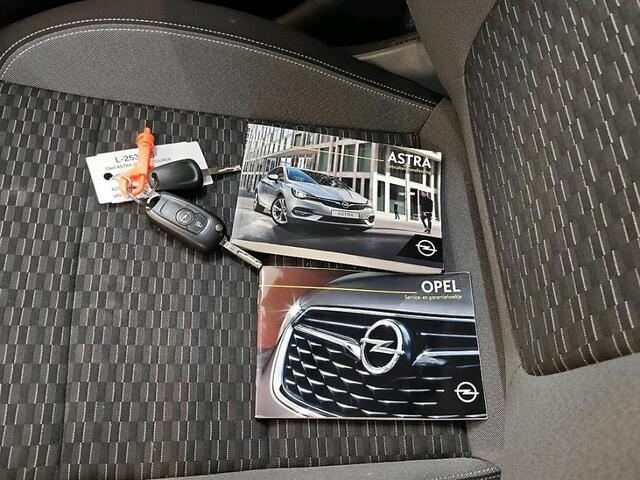 Opel ASTRA Sports Tourer 1.2 Edition Trekhaak | Cruise | Camera | Navi | LED |