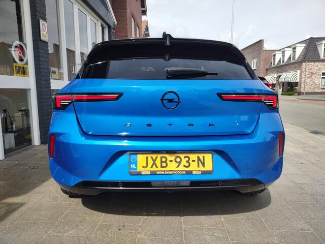 Opel ASTRA 1.2 GS LINE