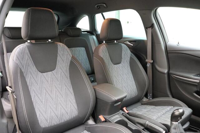 Opel ASTRA Sports Tourer 1.2 Turbo 130pk Edition 2020 | Navigatie | Achteruitrijcamera | Climate control | LED koplampen | Parkeersensoren | Lichtmetalen velgen | Extra getint glas | Dakrails