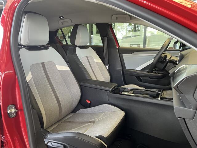 Opel ASTRA 1.6 Hybrid Elegance | ACC | Navi | Camera | Stoel-/stuurverw.