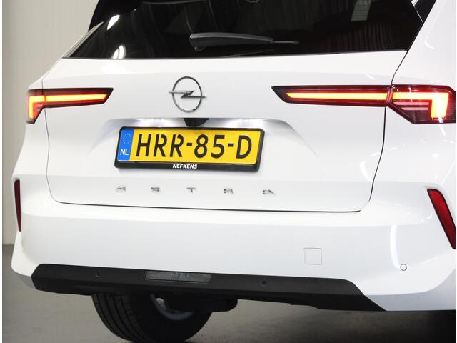 Opel ASTRA Sports Tourer 1.2 110PK Business Edition | 1ste eigenaar | Navigatie | Climate Control | Adaptieve Cruise Control | Achteruitrijcamera | Parkeersensoren | Stoel/Stuurverwarmd | Keyless | AppleCarplay/AndroidAuto | Isofix | Privacy Glass |
