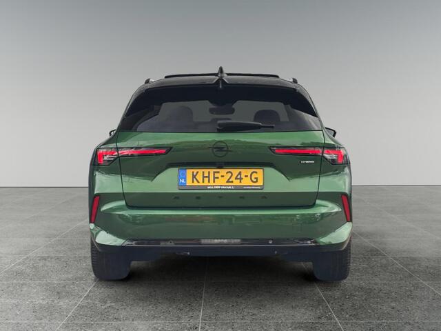 Opel ASTRA Sports Tourer Ultimate 1.6 HYbrid PHEV 195pk | SCHUIF/KANTELDAK | AGR STOELEN | HEAD UP DISPLAY | STOELVERW. | NAVI | APPLE CARPLAY / ANDROID AUTO | 18'' LM-VELGEN |