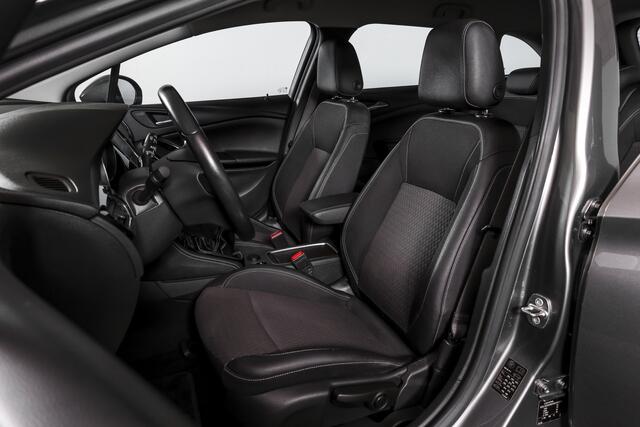 Opel ASTRA Sports Tourer 1.4 Turbo S/S 126 PK | Cruise | PDC | Camera | NAV + App. Connect | ECC | Elek. Klep | Trekhaak | LM 18" |