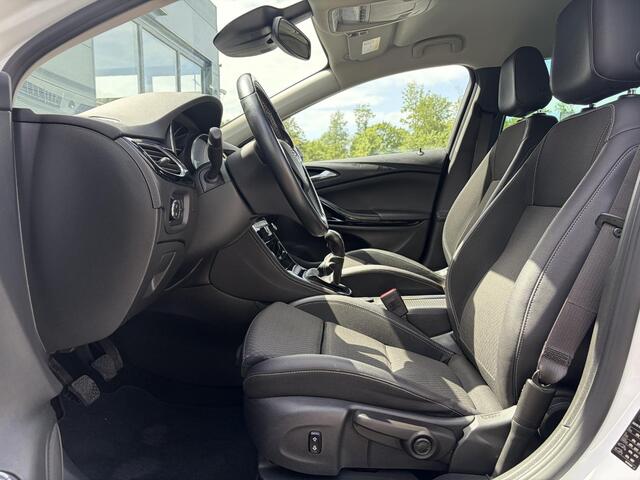Opel ASTRA Sports Tourer 1.4 Innovation 2e Eigenaar,Navi,Camera,Trekhaak,150pk,Keyless,N.A.P,6 Bak,Pdc V+A,Halfleder,Clima,Cruise,Dodehoek,Lm velgen,Apk tot 03-2027