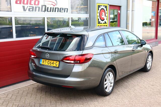 Opel ASTRA Sports Tourer 1.0 Online Edition O.a: PDC v+a, Airco, Cruise, Navi, Carplay, DAB, Etc. All-in prijs!