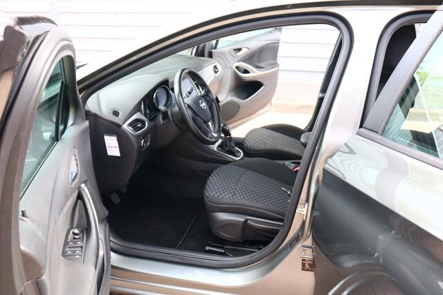 Opel ASTRA Sports Tourer 1.0 Online Edition O.a: PDC v+a, Airco, Cruise, Navi, Carplay, DAB, Etc. All-in prijs!