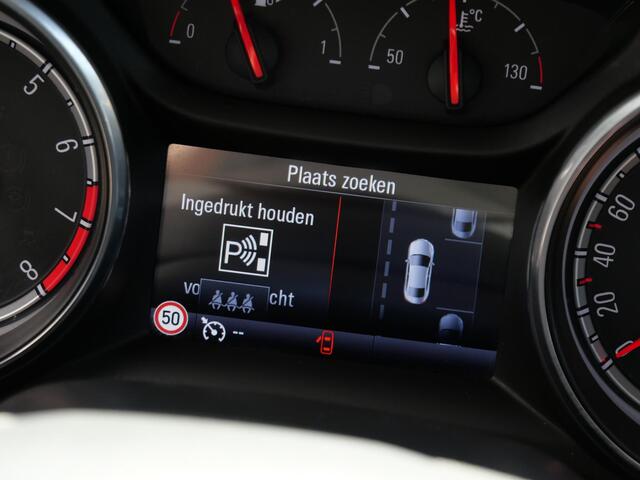 Opel ASTRA ST 1.4T INNOVATION/ SCHUIFDAK/ TREKHAAK/ BLIS/ CAMERA/ PDC V+A/ ALL-SEASON