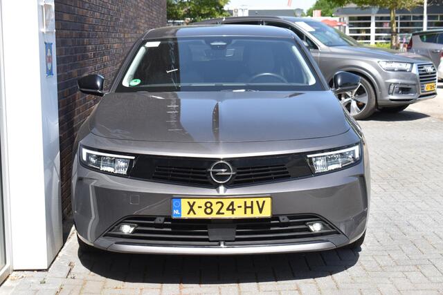 Opel ASTRA Sports Tourer 1.6 Hybrid Business Edition
