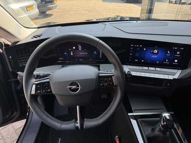 Opel ASTRA Sports Tourer 1.2 Level 2 Climate Control Navi Carplay