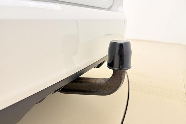 Opel ASTRA Sports Tourer 1.0 Online Edition | Navigatie | Trekhaak | Comfortstoelen | Parkeersensoren voor en achter | Lichtmetalen velgen | Cruise control
