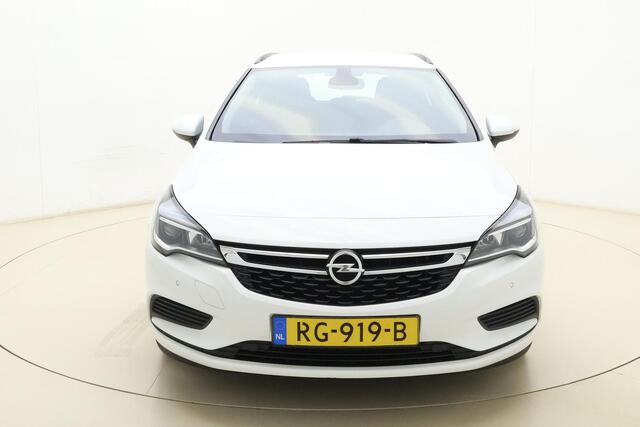 Opel ASTRA Sports Tourer 1.0 Online Edition | Navigatie | Trekhaak | Comfortstoelen | Parkeersensoren voor en achter | Lichtmetalen velgen | Cruise control