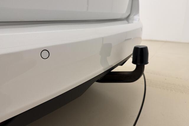 Opel ASTRA Sports Tourer 1.0 Online Edition | Navigatie | Trekhaak | Comfortstoelen | Parkeersensoren voor en achter | Lichtmetalen velgen | Cruise control