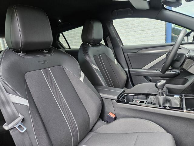 Opel ASTRA 1.2 GS Line Inclusief Afleveringskosten